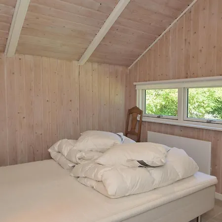 Beautiful In With 3 Bedrooms And Wifi *